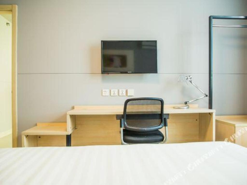 Hotel Jinjiang International Tourism And Zone Zhoupu Zhouzhu Highway Branch